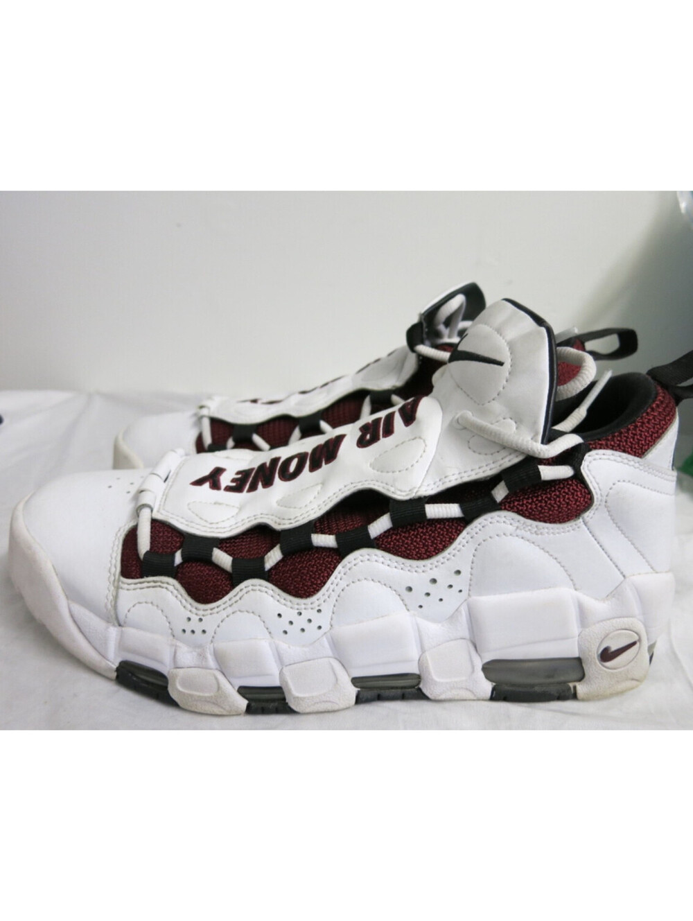 Nike Air More Money Uptempo Men Size 9 White Black Team Red Shoes AJ2998-100